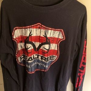 Nice young men’s realtree shirt